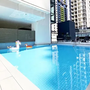 Oaks On Charlotte アパートホテル